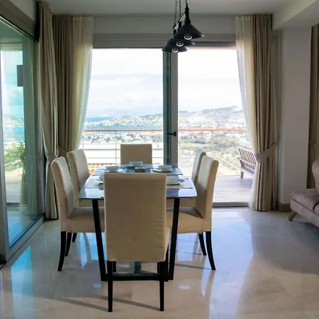 Luxury 5-bedroom Sea View With Private Pool