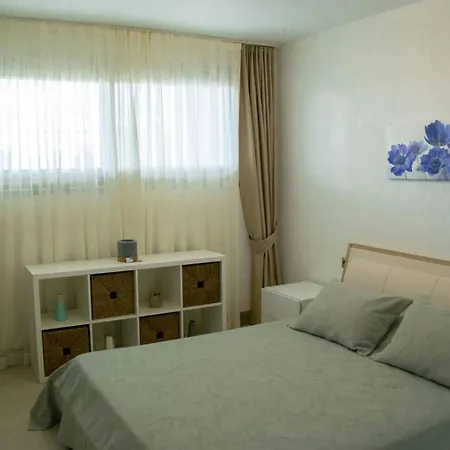 Luxury 5-bedroom Sea View With Private Pool *